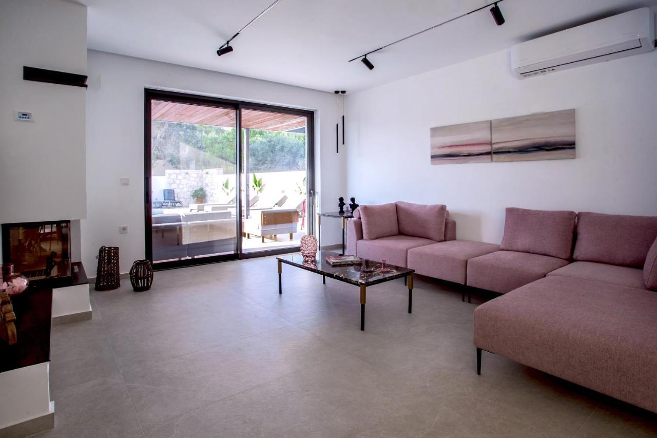 Avrilia Seaside Villa Heated Pool Almirida المظهر الخارجي الصورة