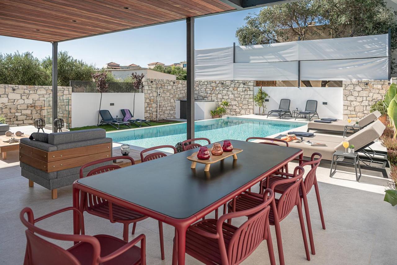 Avrilia Seaside Villa Heated Pool Almirida المظهر الخارجي الصورة