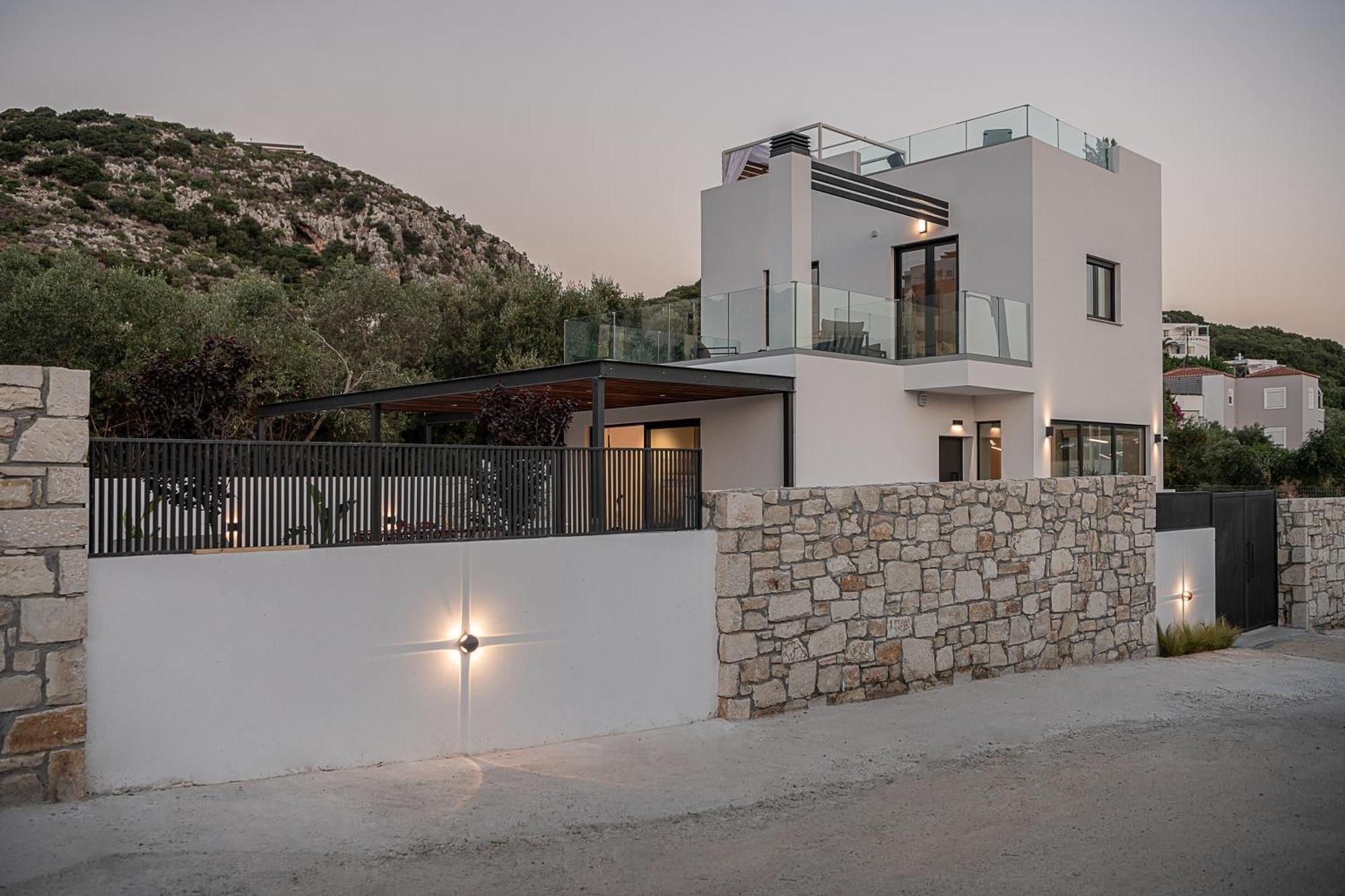 Avrilia Seaside Villa Heated Pool Almirida المظهر الخارجي الصورة